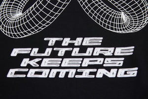 LIAM HODGES FUTURE KEEPS COMING TEE - Trendy Maker